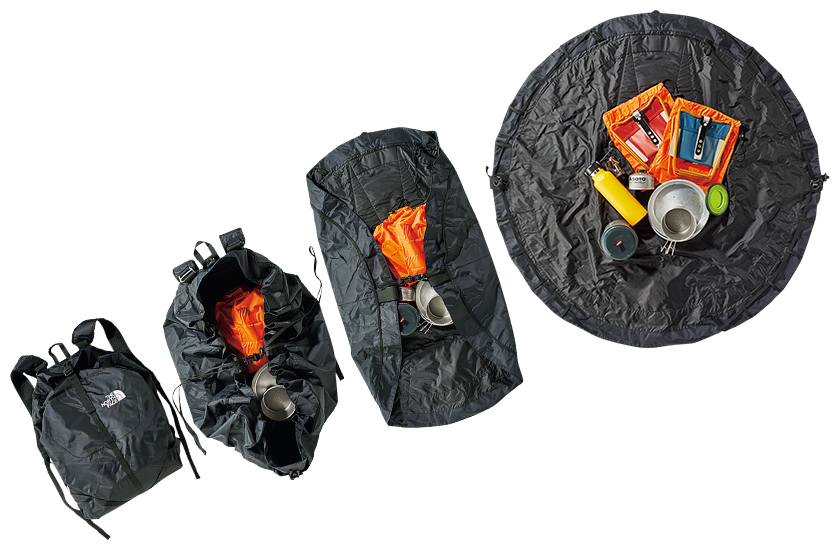 ザ・ノース・フェイスのレジャーマットがバックパックに変身！｜雑誌