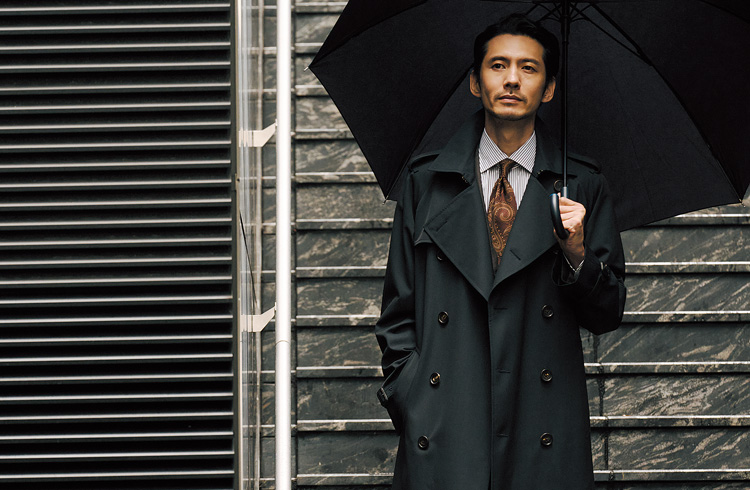 ポール・スミス】日本人に最適化された“ビジネス向けトレンチ”の完成形