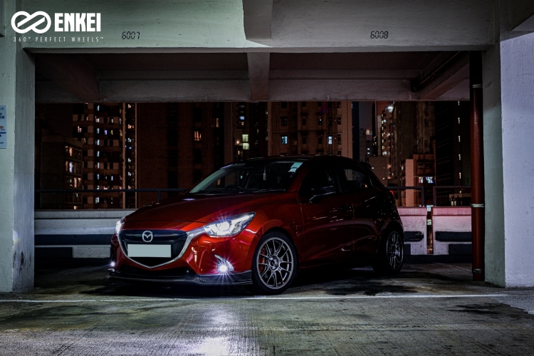 マツダ マツダ デミオ 15mb DJLFS｜USERS GALLERY｜ENKEI WHEELS