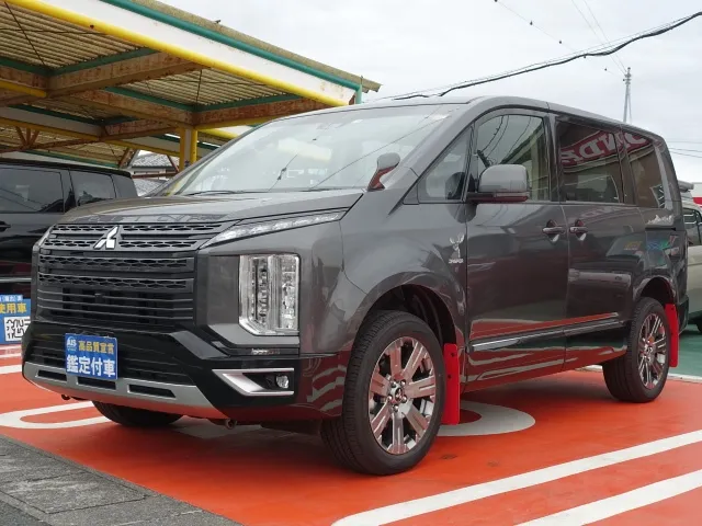 デリカD:5 4WD ジャスパー コンプリートパッケージ 三菱 登録済未使用