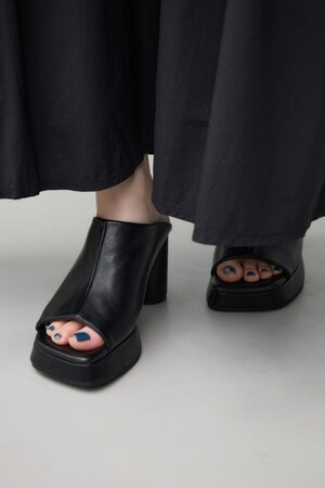 AZUL BY MOUSSY | スクエアトゥプラットフォームミュールサンダル