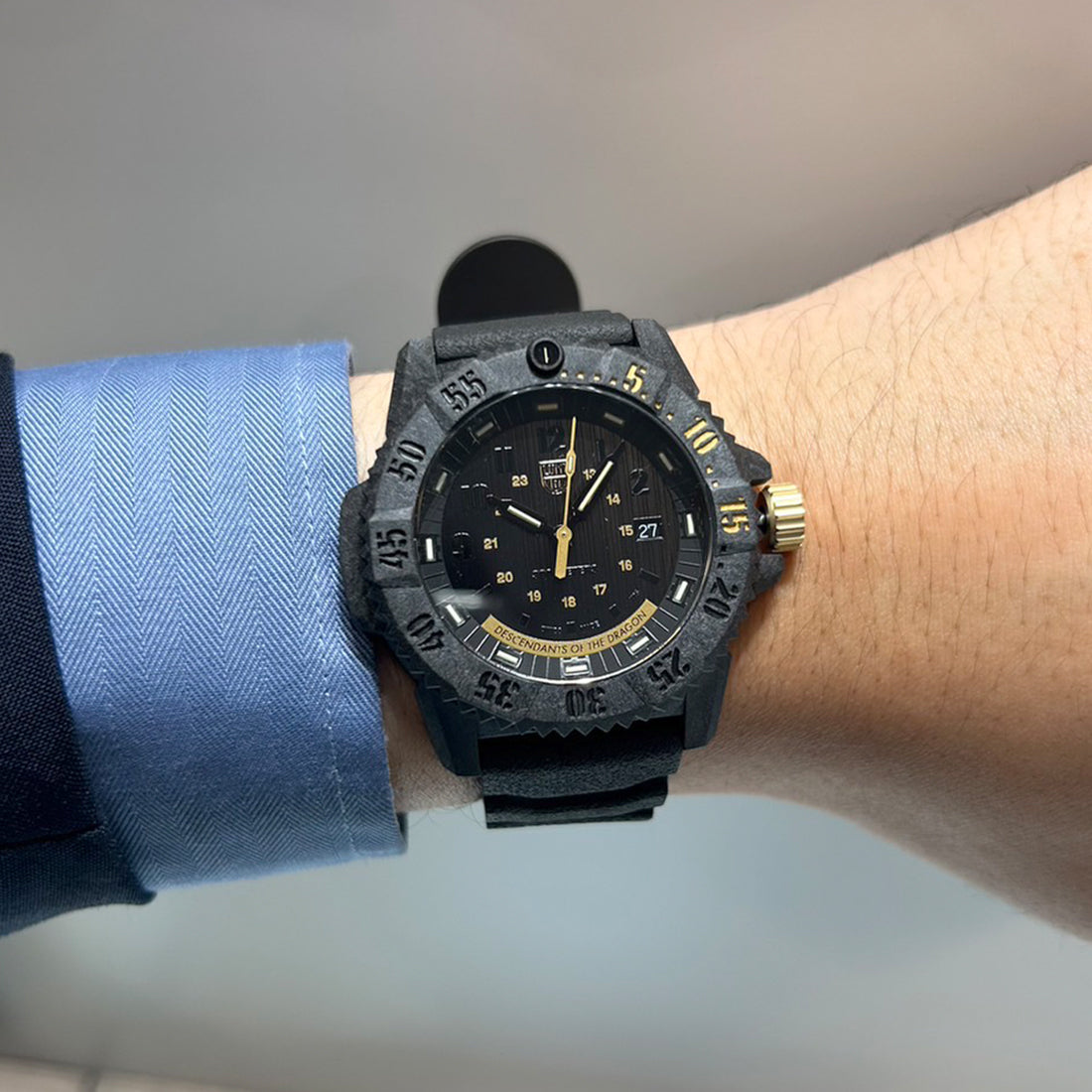 MASTER CARBON SEAL 3800 SERIES 3805.DRAGON LIMITED｜ルミノックス