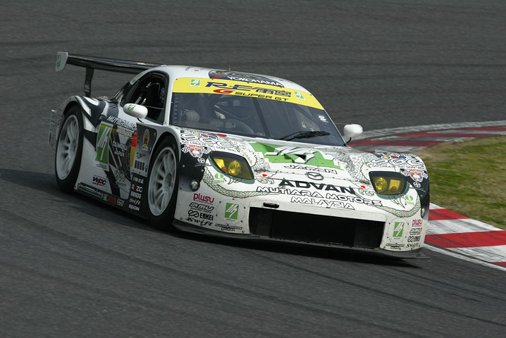 ノックダウン予選: GT300クラスのPPは、M7 MUTIARA MOTORS雨宮SGC 7