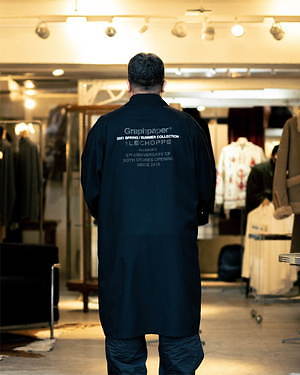 グラフペーパー×レショップ“バックプリント入り”シャツコート