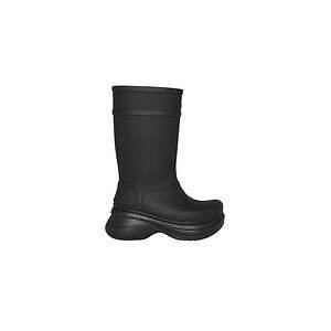 バレンシアガ×クロックスのコラボシューズ、アイコンサンダル