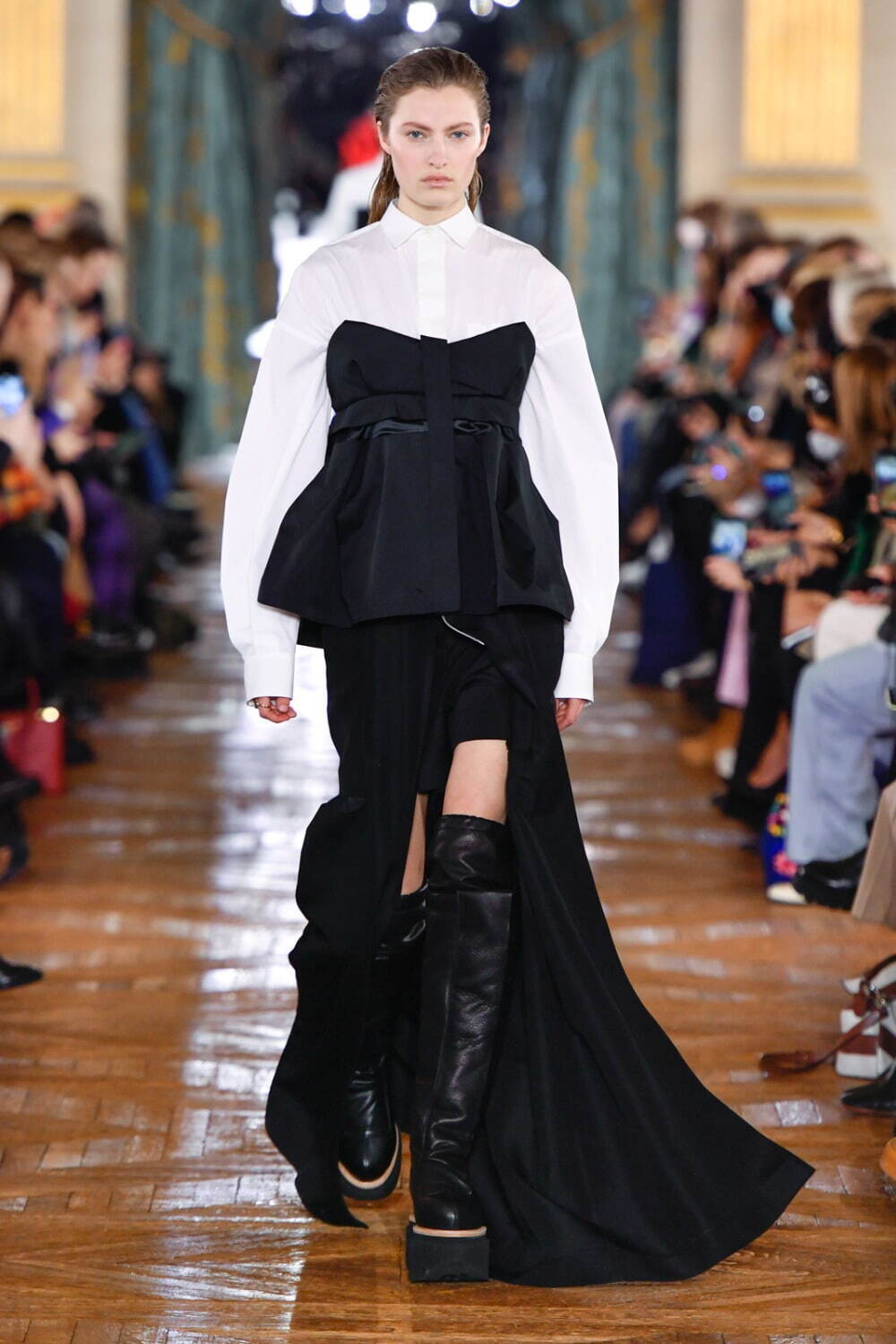 サカイ(sacai) 2022-23年秋冬ウィメンズコレクション - ファッションプレス