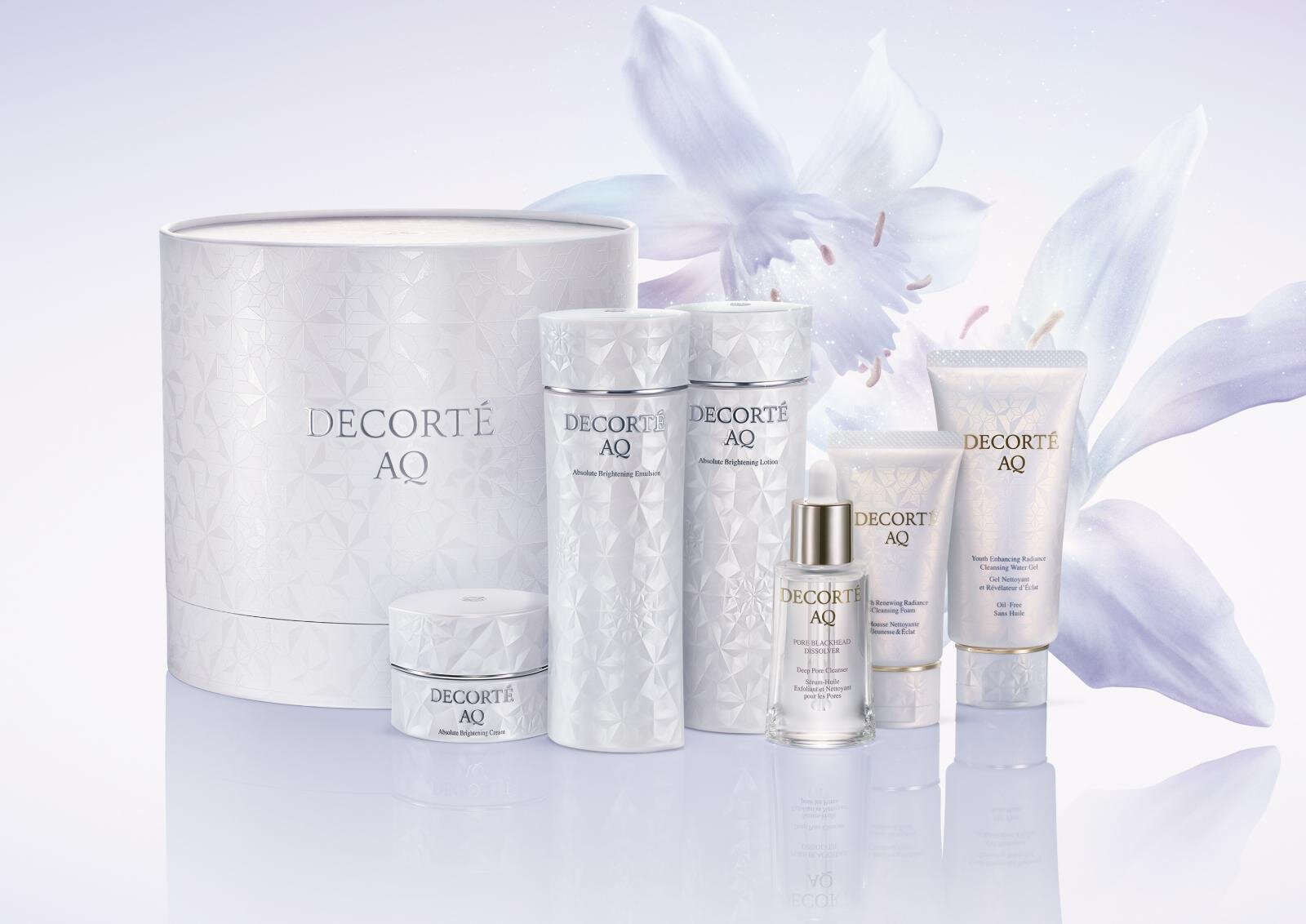 コスメデコルテ最高級「AQ」25年クリスマスコフレ、“毛穴角栓を溶かし