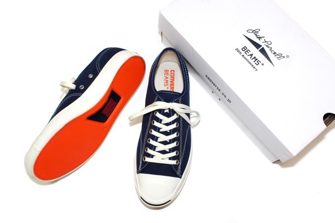 ビームス プラス×コンバースの別注「ジャックパーセル」スニーカー