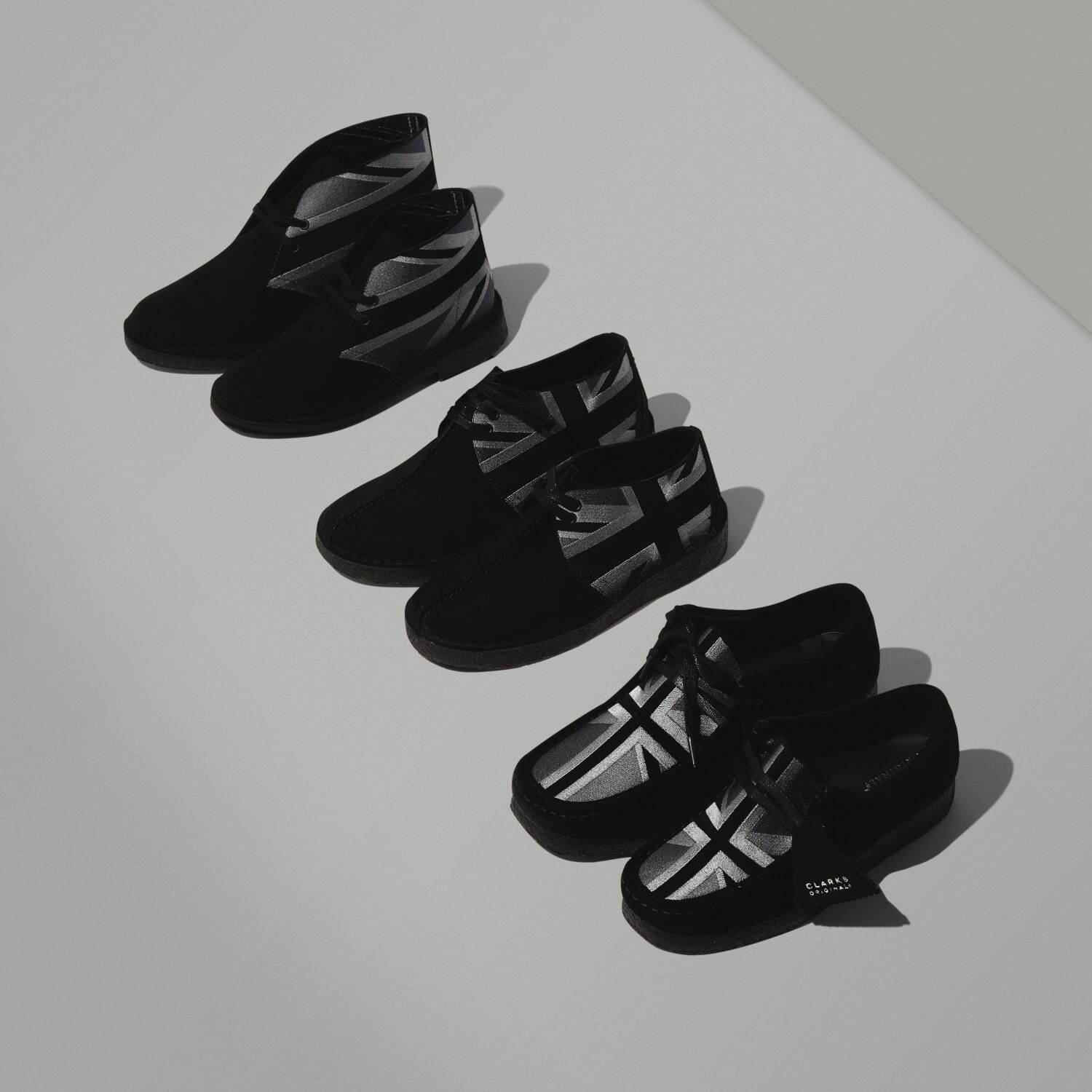 クラークス オリジナルズのシューズ「ワラビー」限定モデル