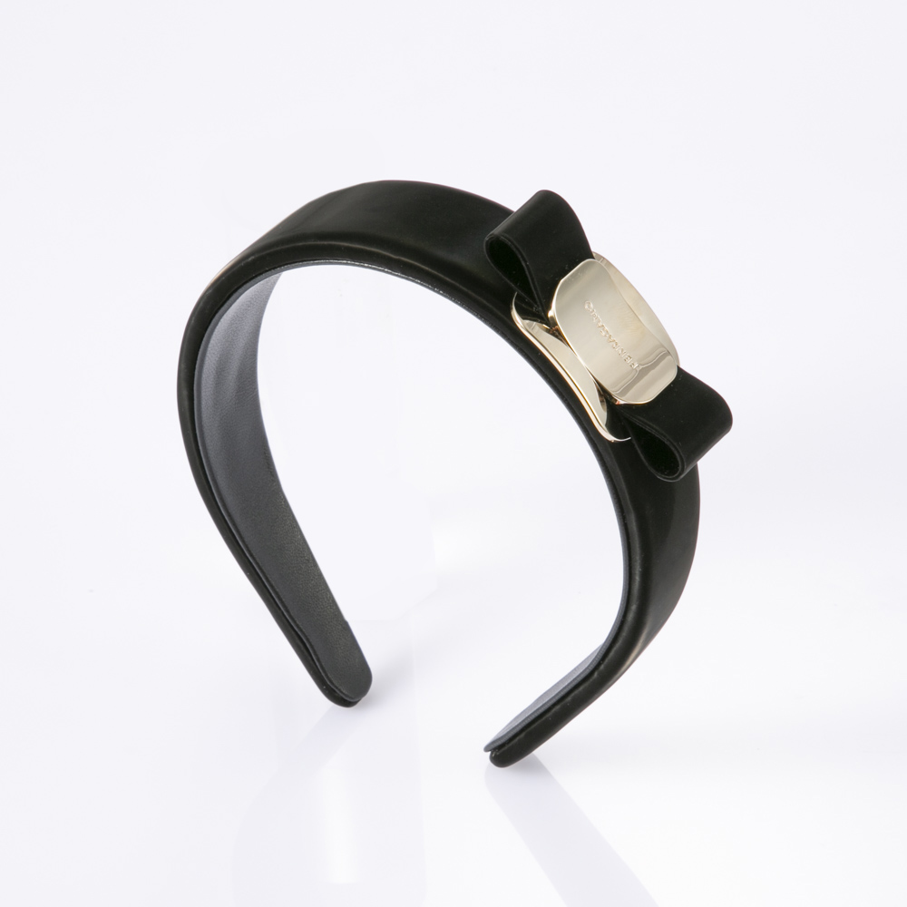 サルヴァトーレフェラガモ salvatore ferragamo VARA PLATE