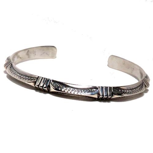 インディアンジュエリー シルバーブレスレット・バングル