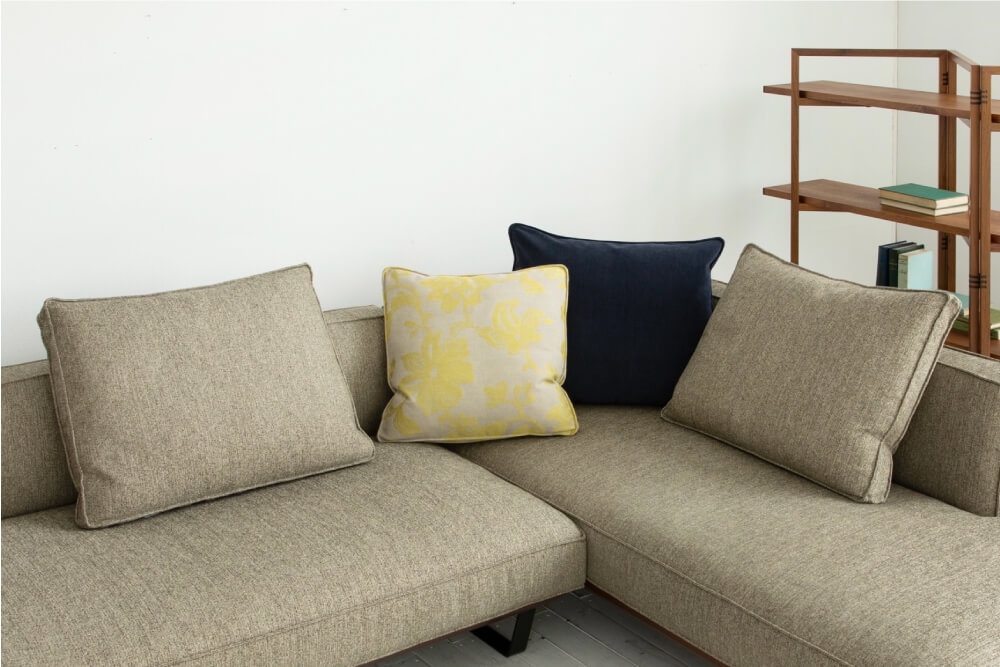 カストール 背クッション | Interior Design VENUS Online Shop