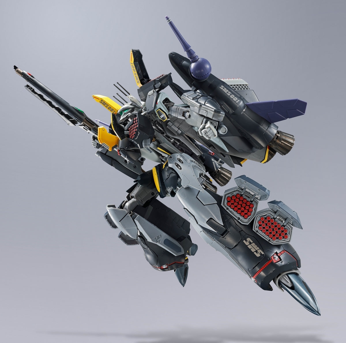 Bandai Tamashii Nations DX Chogokin YF-25S Armored Messiah