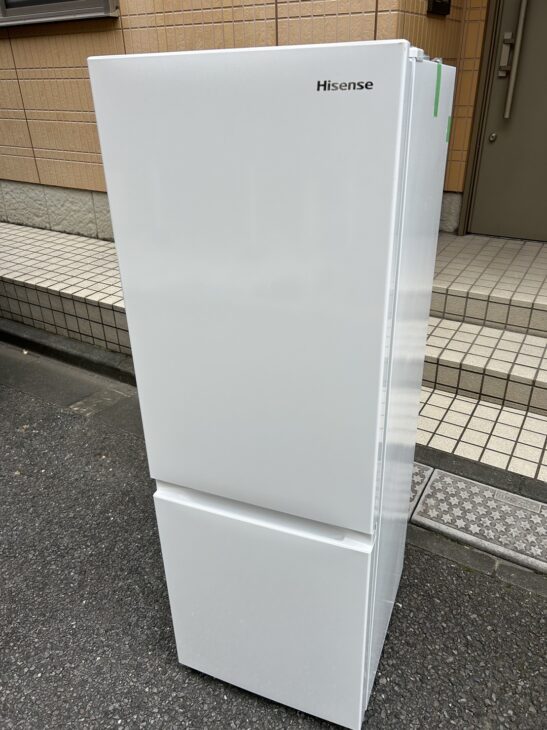 2024年製【極美品】Hisense2ドア冷蔵庫 HR-D1701Wを座間市で【出張買取