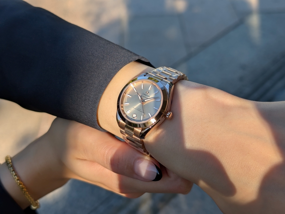 オメガ】これぞレディースウォッチの極み！！最上級金無垢モデルを手に