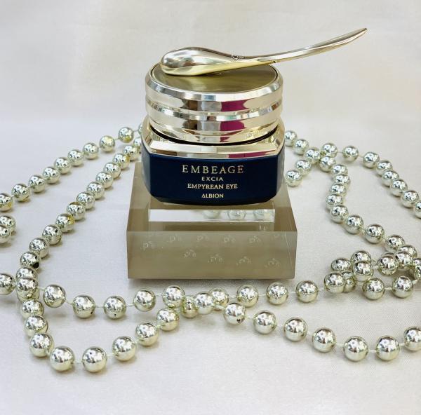 アルビオン エクシア アンベアージュ エンピリアン アイ｜紹介記事