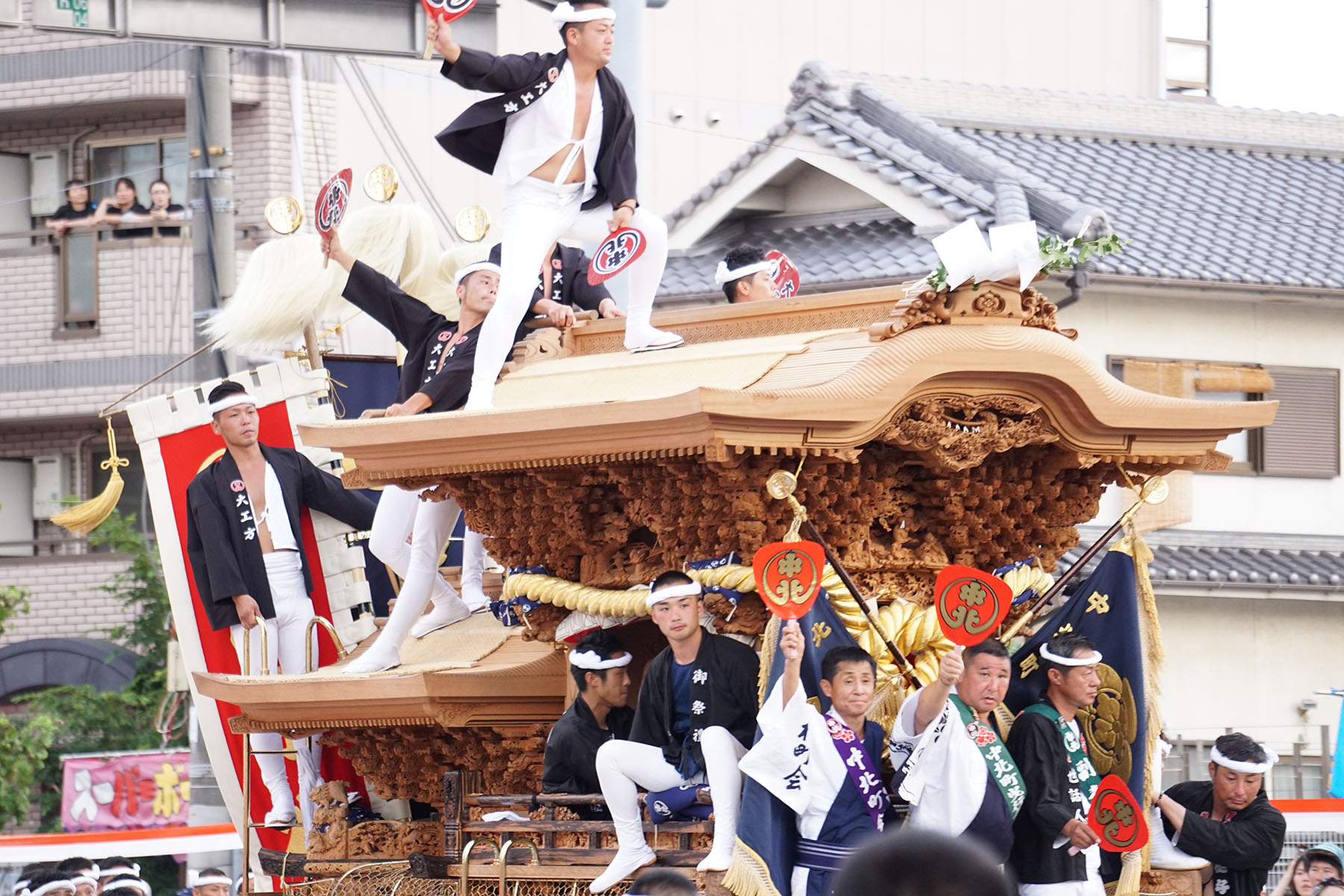 中北町だんじり | 岸和田駅前通商店街