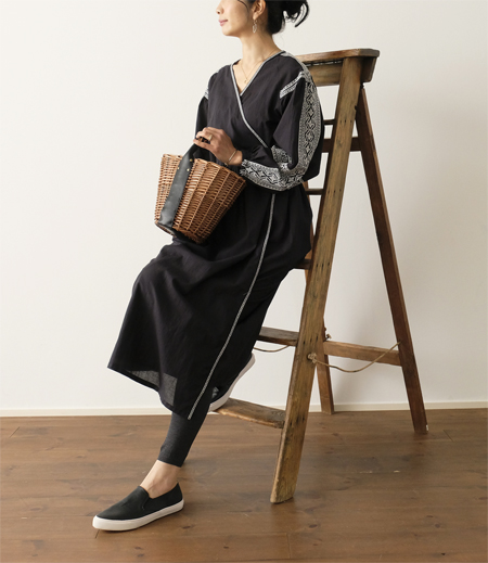 ファッションにも大活躍！なめらかな肌触りのおしゃれ・シルク100