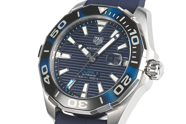 タグ・ホイヤー フォーミュラ1 クロノグラフ CAZ1011.BA0843を高価