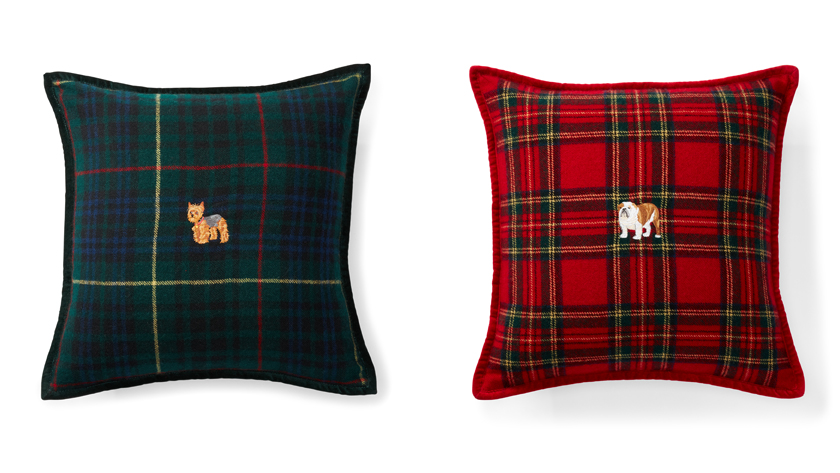 ラルフ ローレン ホームから、犬の刺繍がチャーミングなスローピローが