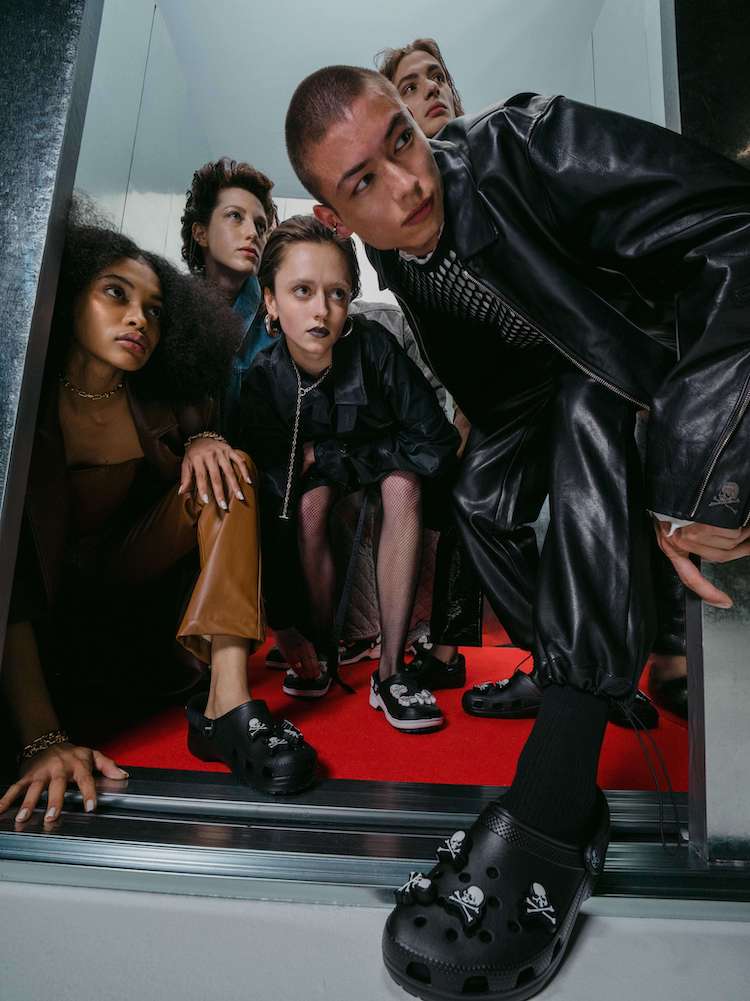 マスターマインド・ジャパンとクロックスのコラボ。ラグジュアリーな