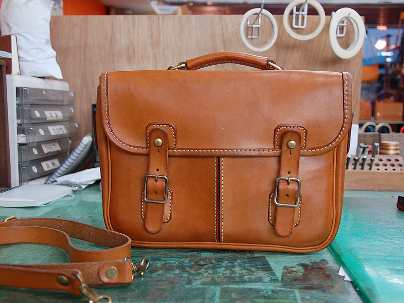 ラナパーは天然原料で作ったドイツ生まれのレザートリートメント / 革