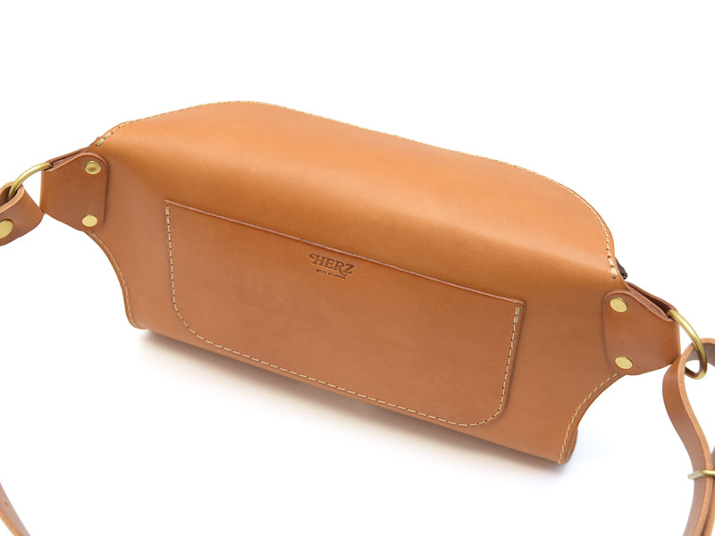 Herz 2ピース立体ボディバッグ チョコ Herz 2ピース立体ボディバッグ