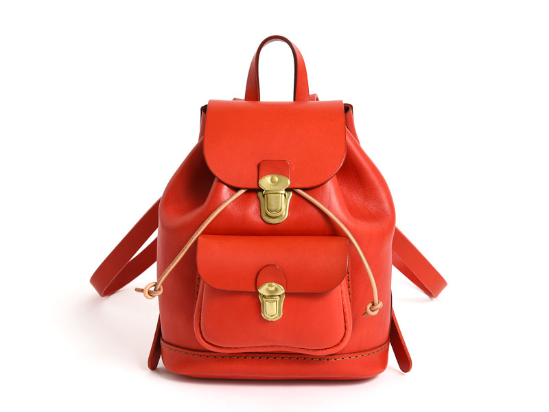 女性の普段使いにおすすめの可愛いレディースミニリュック / 革鞄の