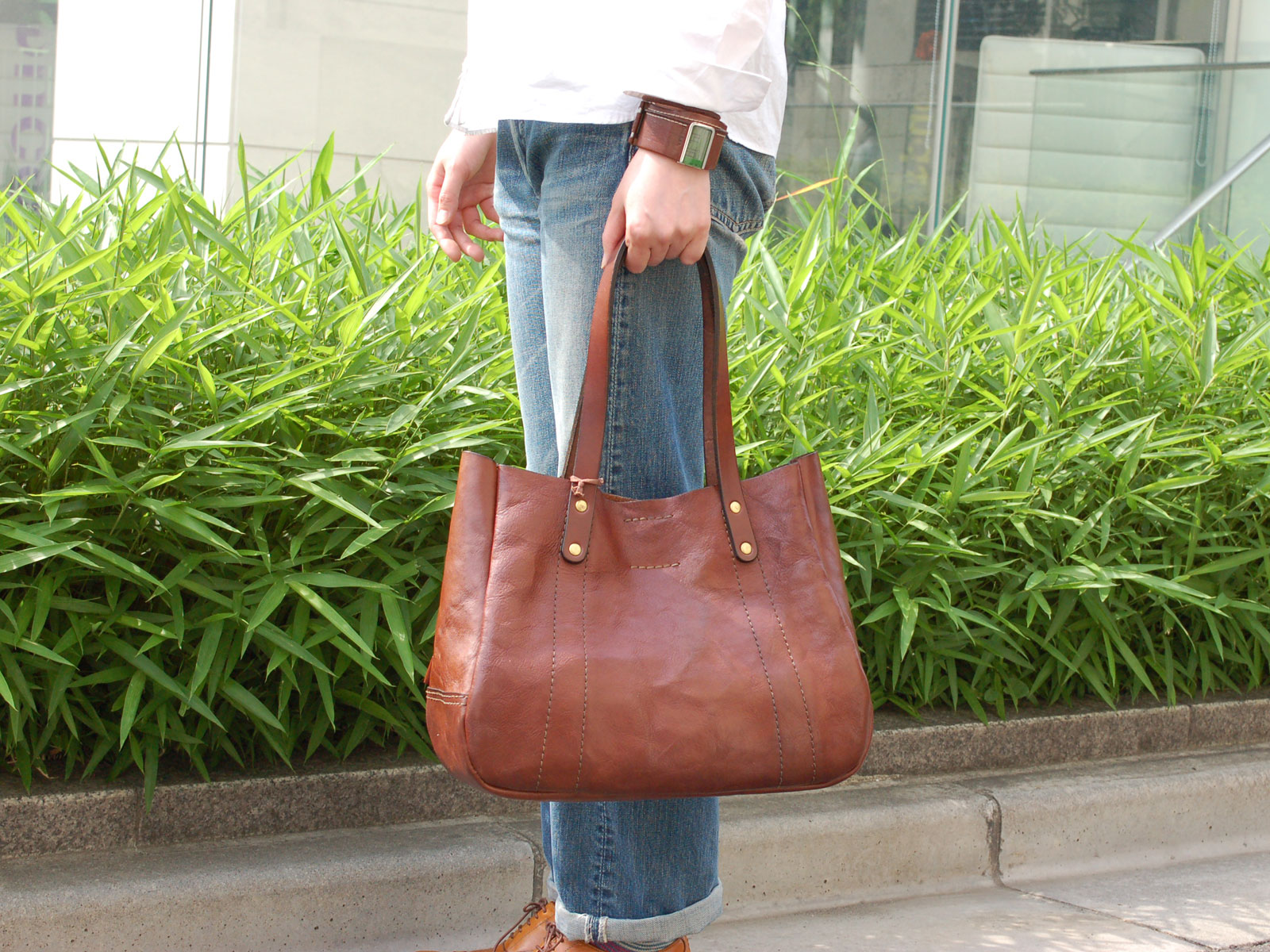 本店スタッフ：大平愛用「ウーマントート」｜革鞄・革小物のHERZ公式通販