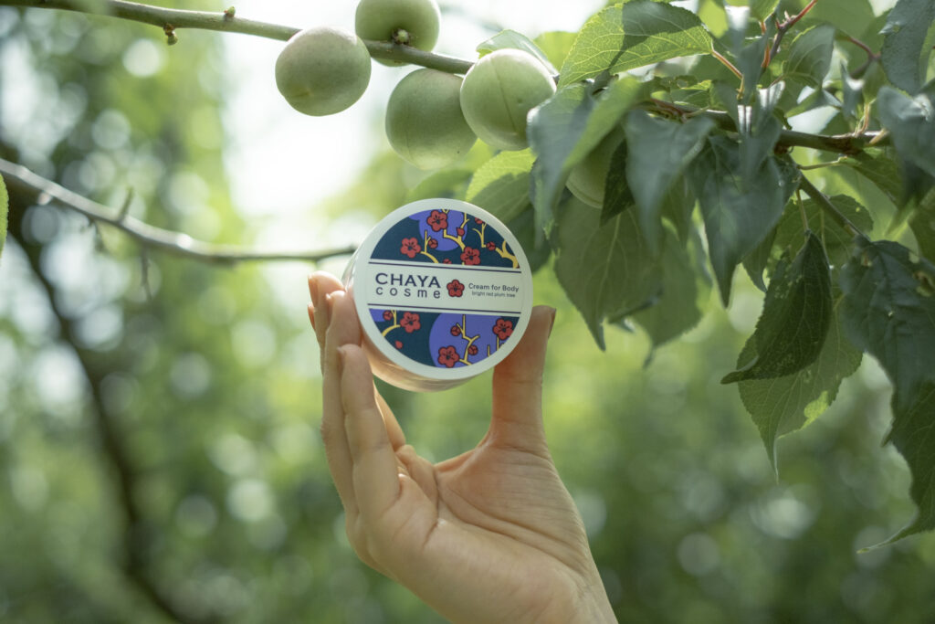 希少な「金沢産・梅果実エキス」を贅沢配合した、CHAYA cosmeのボディ