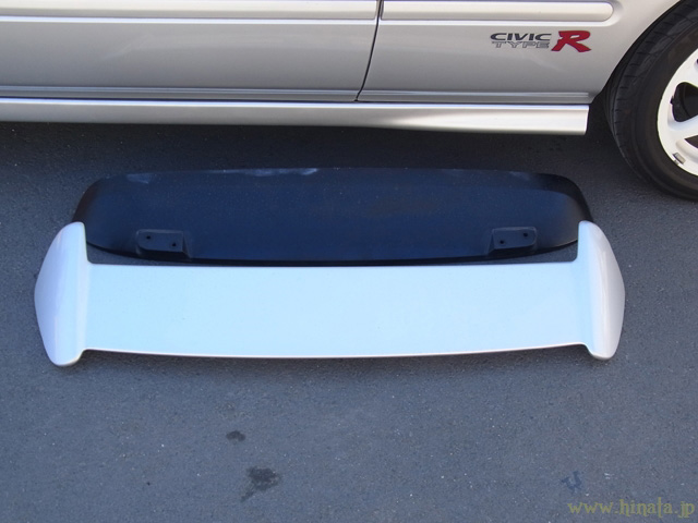 EK9シビックの純正リアスポイラーの外し方