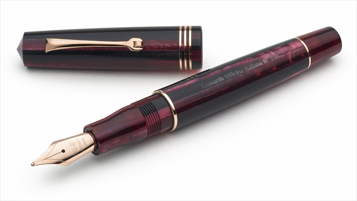 レオナルド モーメントゼロ プルーニャ（プラム） 万年筆 （ゴールド