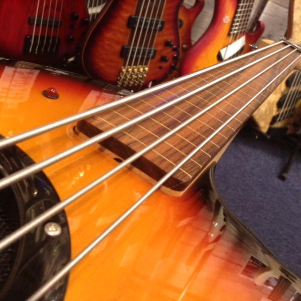 プレベ・ジャズベが好き。でも・・・、 | イシバシ楽器スタッフブログ