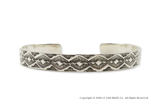 INDIAN JEWELRY ナバホ族|スタンプワーク|シルバー|バングル『Navajo