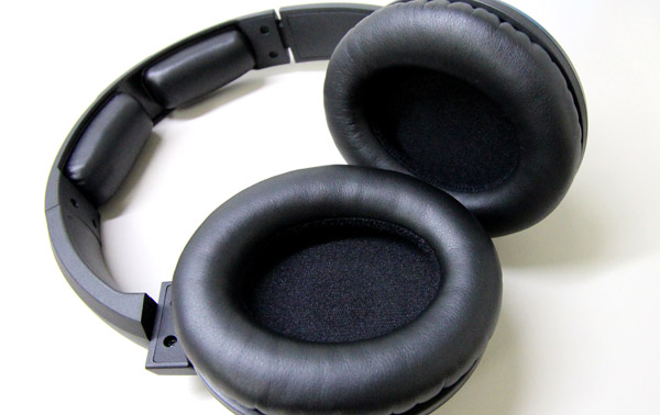 20年以上の技術が注ぎ込まれたKRKのヘッドフォン KNS-8400が降臨！！