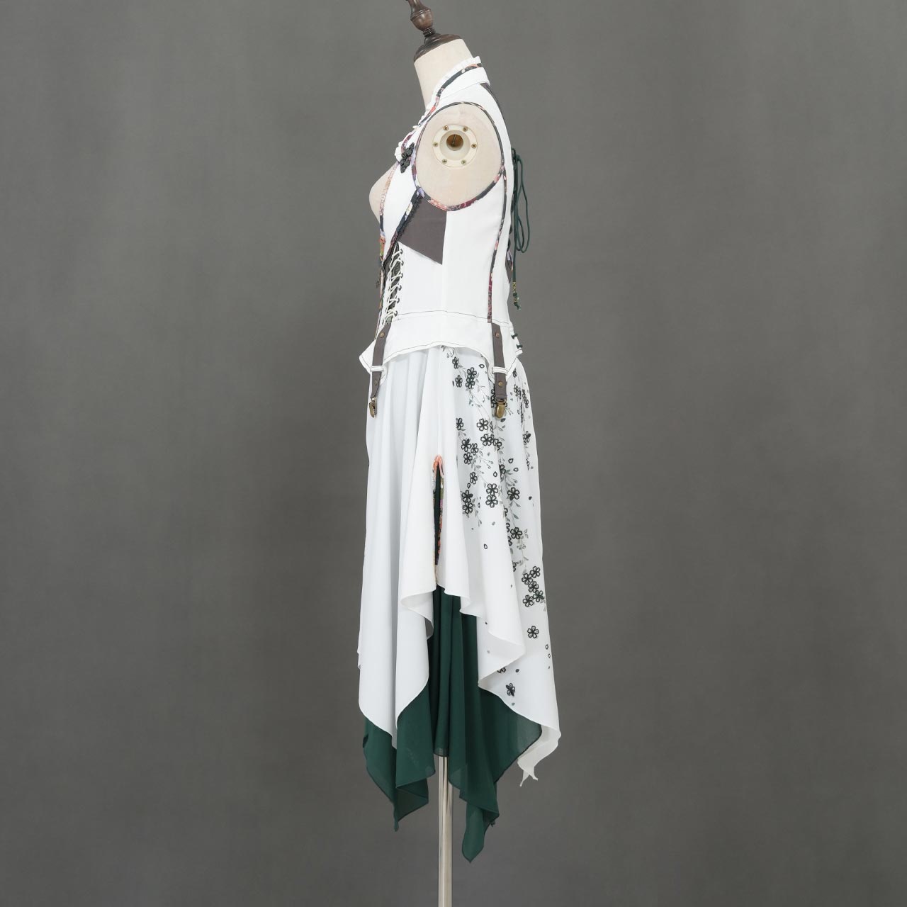 OZZON JAPAN / 輝夜生々の間 ベストワンピ