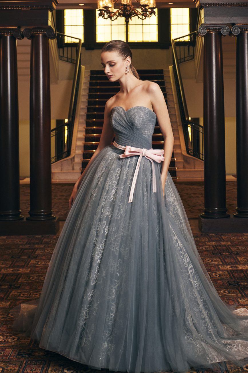 JOLIE[ジョリー]スタイリッシュな印象のグレーカラードレス【公式】ル