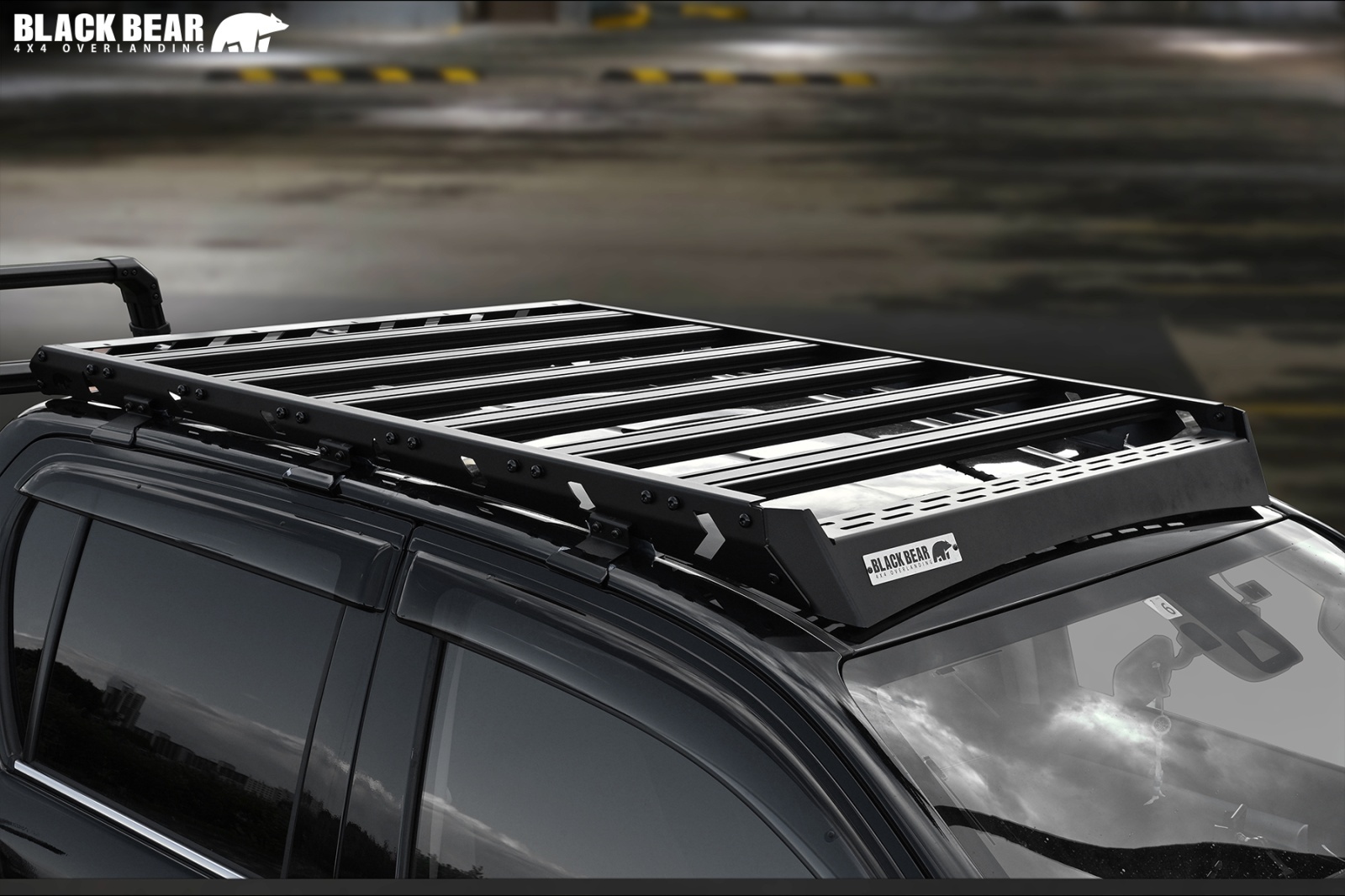 BLACK BEAR ルーフラック［ハイラックス GUN125］