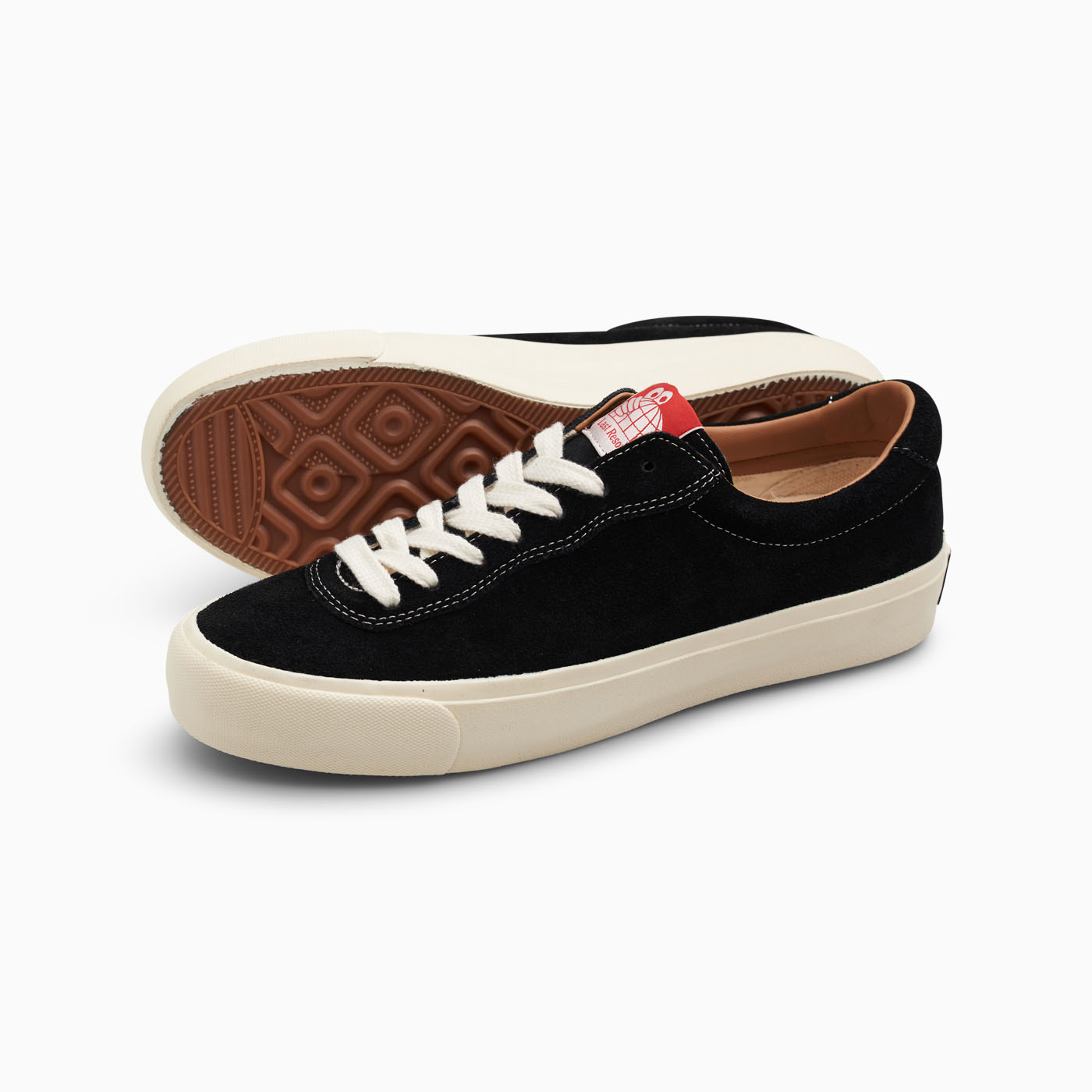 VM001-Lo Suede (Black/White) – Last Resort AB