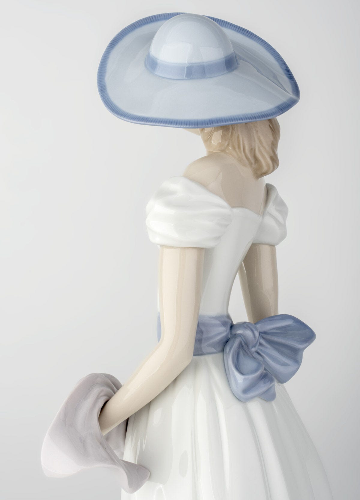 かぐわしき花 | リヤドロ公式オンライン