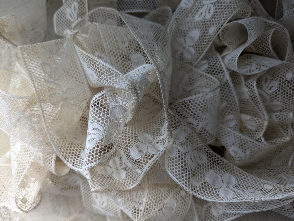 フランスアンティーク 台紙巻きヴァランシエンヌレース 1000cm