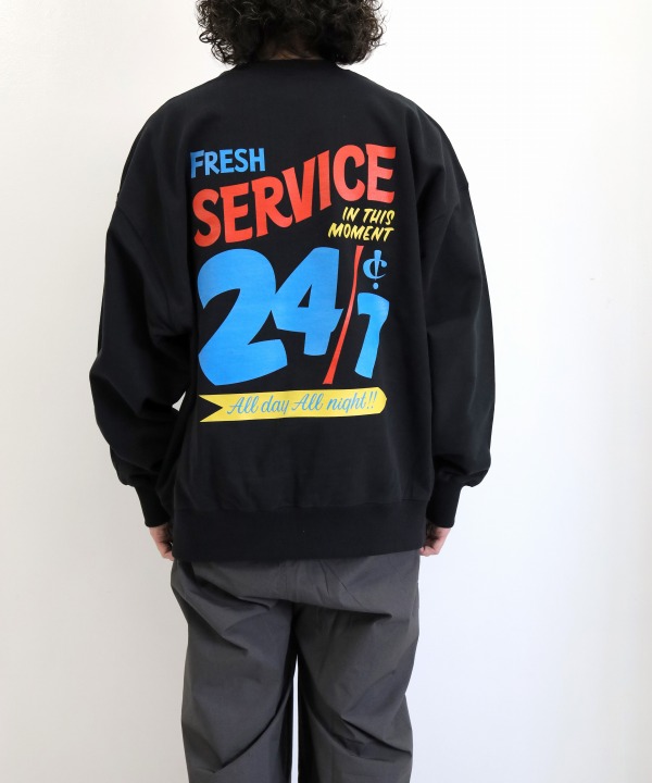 フレッシュサービス/FreshService CORPORATE PRINTED CREW NECK SWEAT