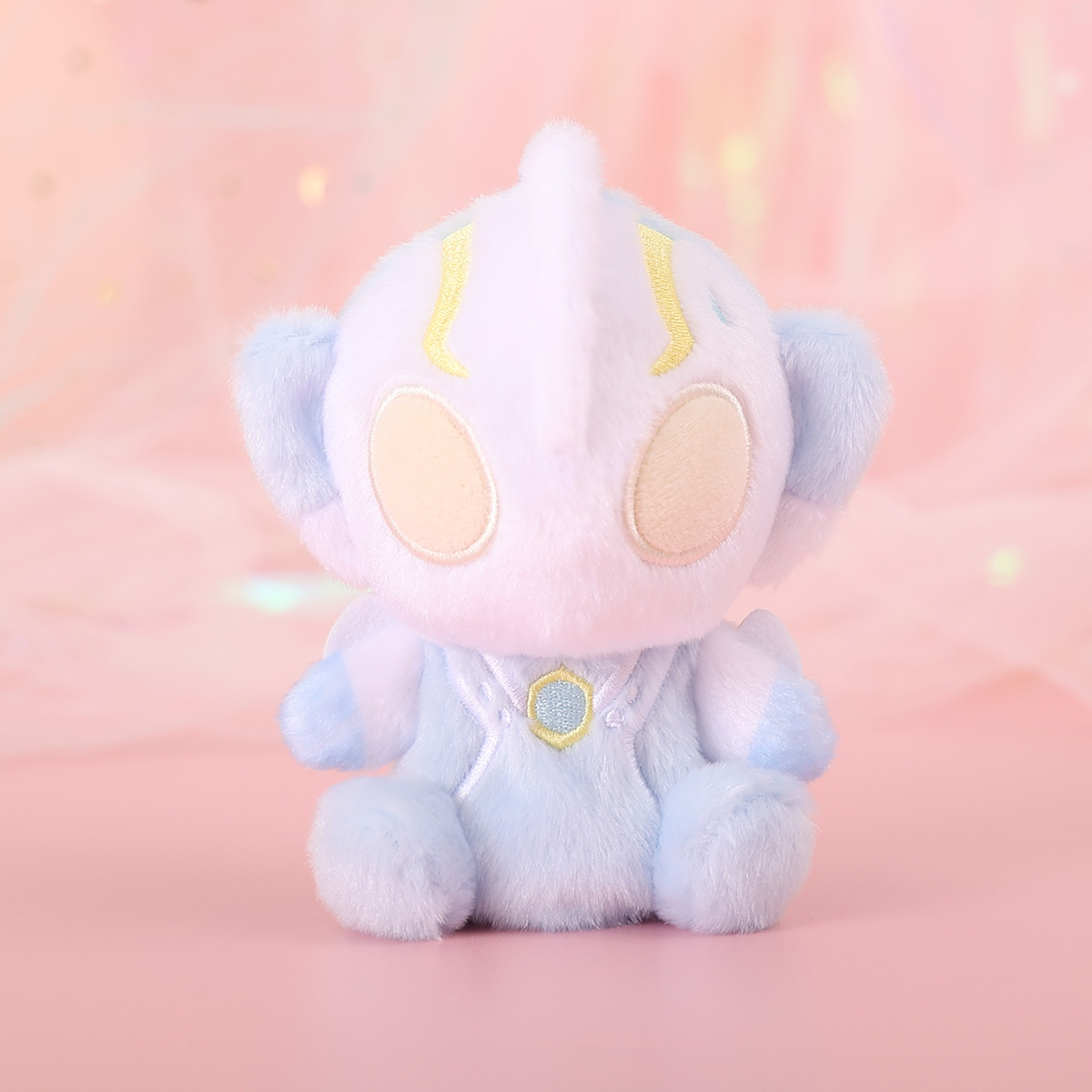 ウルトラマンふわふわお座り ぬいぐるみ メビウス ヒカリ パステル