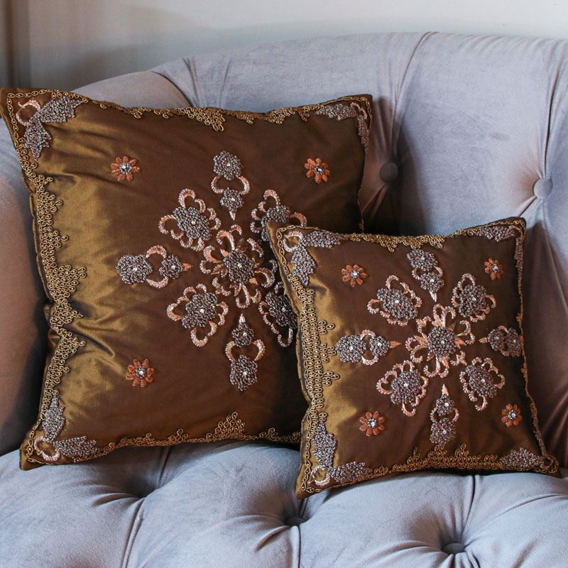 La deco ラ・デコ ビーズ 刺繍デザインクッションカバー ティアラ 45cm