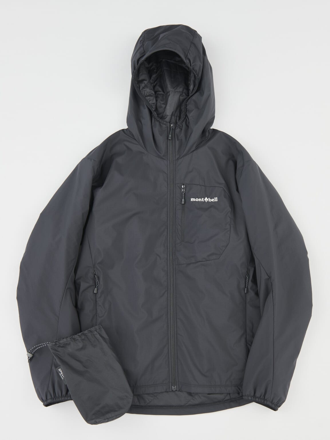 ALL新作！「モンベル」の12月に買うべき名品8選。大人な黒ダウン、1万