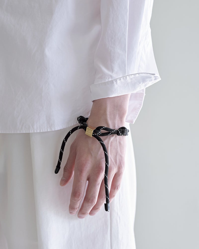 ミュウミュウ、ブラック・コム デ ギャルソン…いま買えば夏まで使える