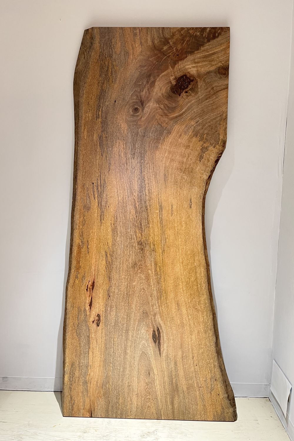 天然木 東京 新宿 東五軒町展示 楠（くすのき）材 一枚板 セール｜一枚