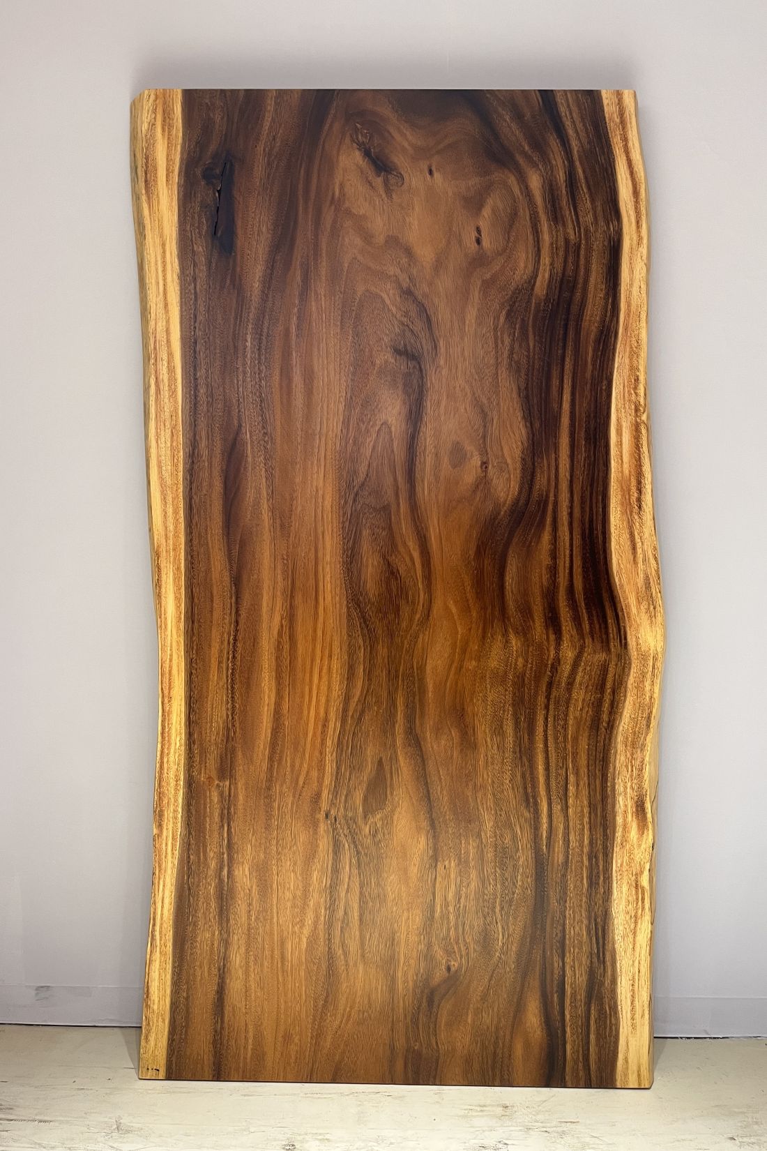 天然木 東京 新宿 東五軒町店展示 欅（けやき・ケヤキ）材 一枚板