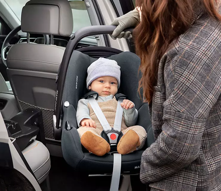 チャイルドシートのMAXI-COSI（マキシコシ）