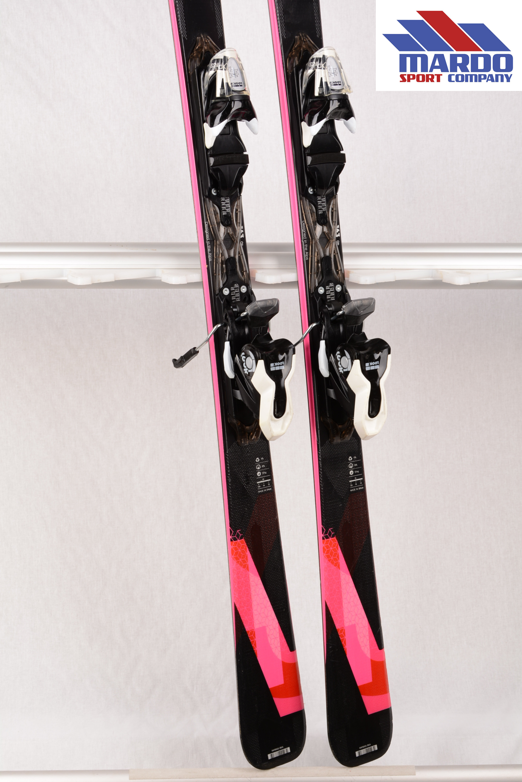 women's skis ROSSIGNOL FAMOUS 2 Xpress , Black/pink, rocker + Look